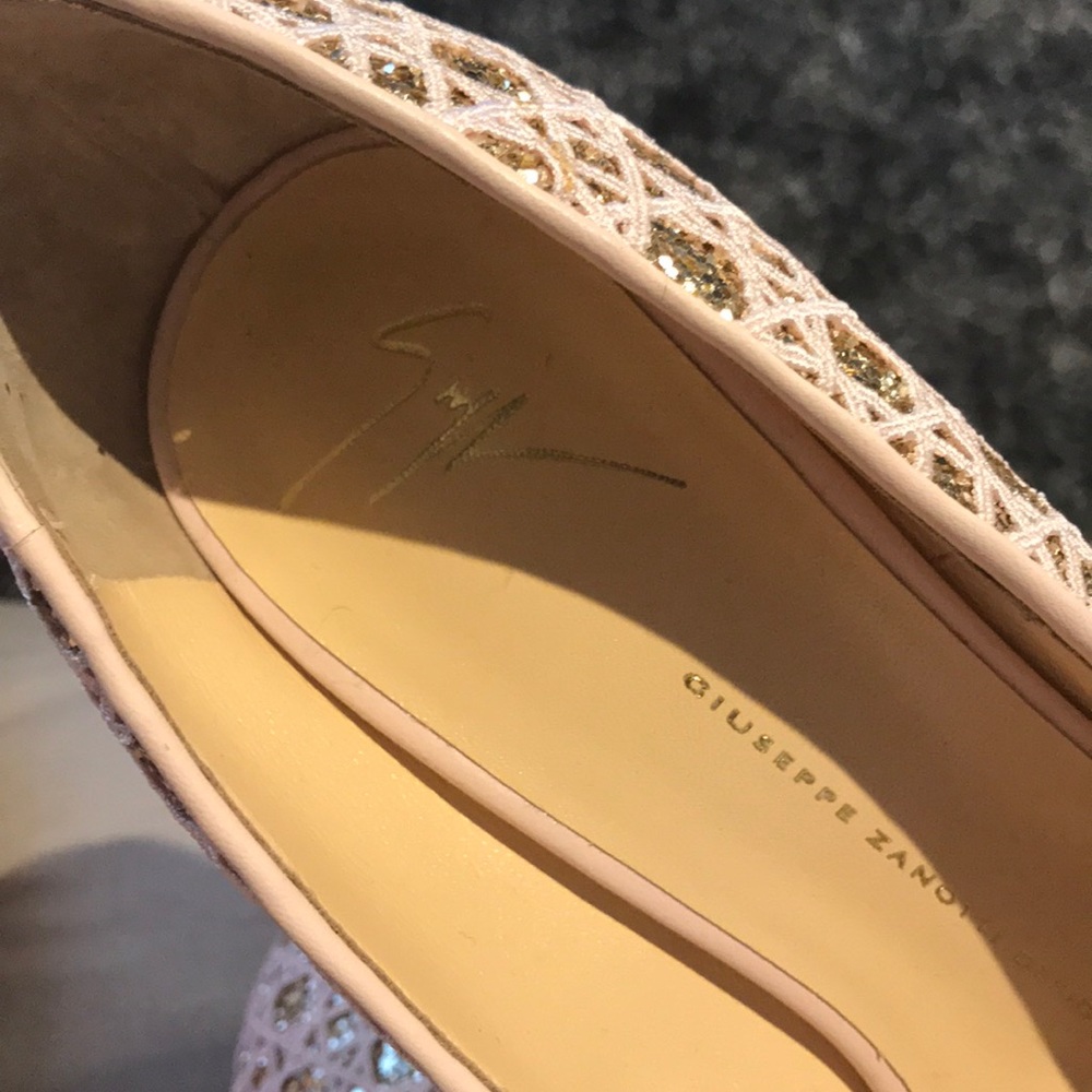 Brand new heels